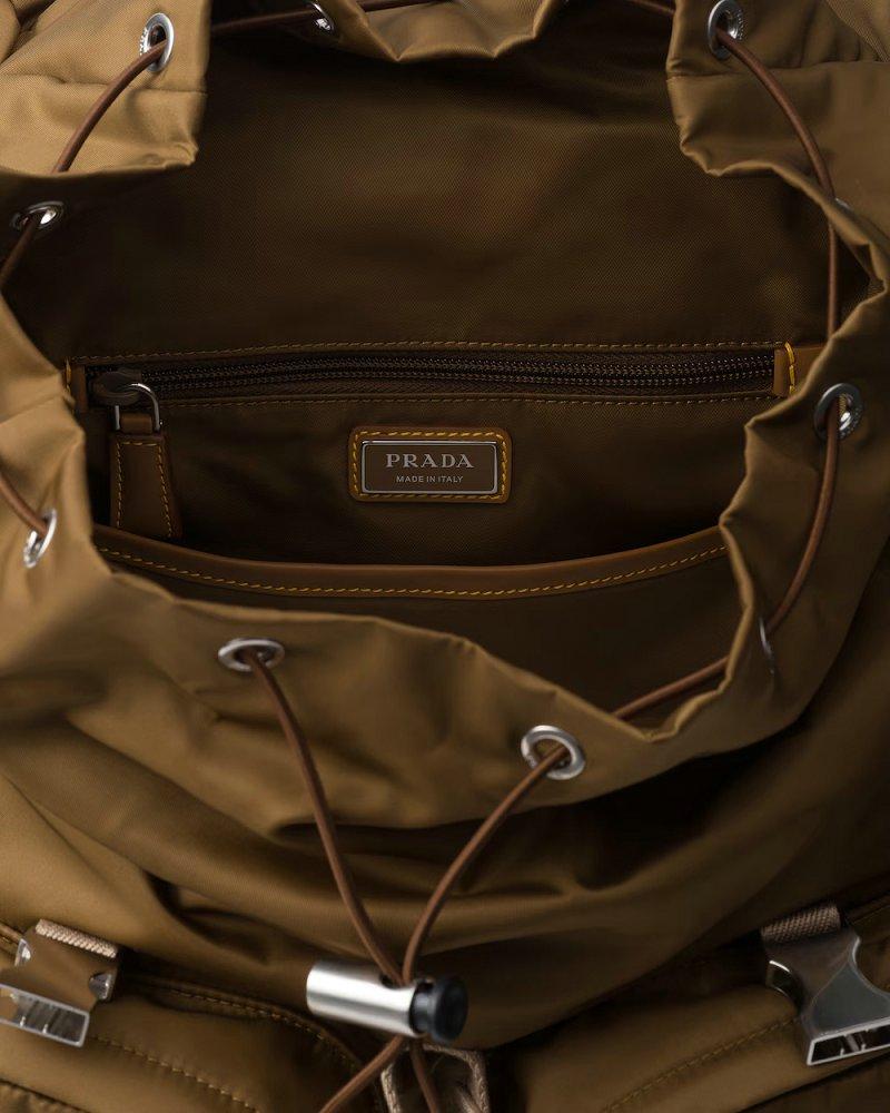 プラダ Re-Nylon xサフィアーノレザー バックパック リュック 2VZ019
