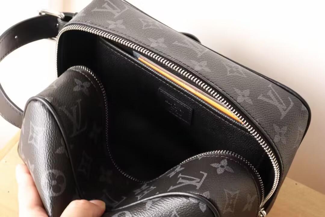 ルイヴィトン ロッカー ドップ・キット モノグラム・エクリプス M83113