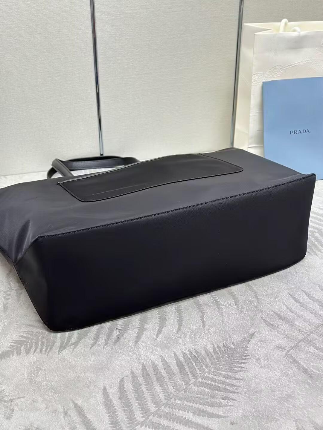 プラダ トートバッグ Re-Edition 1978 Re-Nylon リナイロン 1BG527 OOO R064