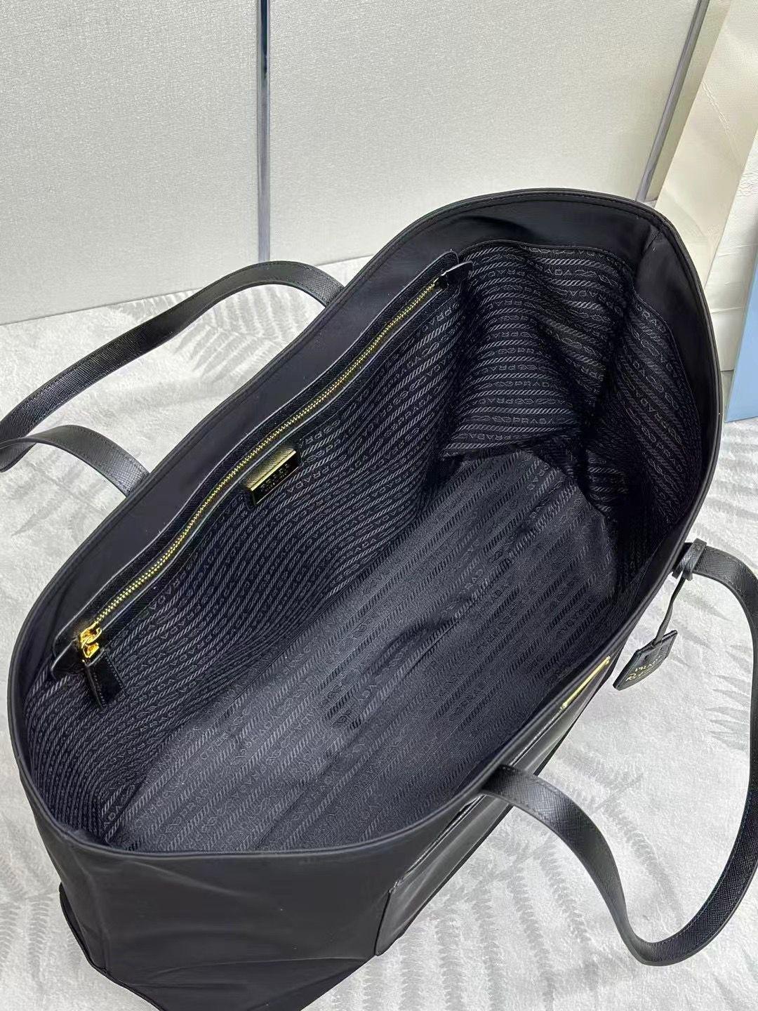 プラダ トートバッグ Re-Edition 1978 Re-Nylon リナイロン 1BG527 OOO R064