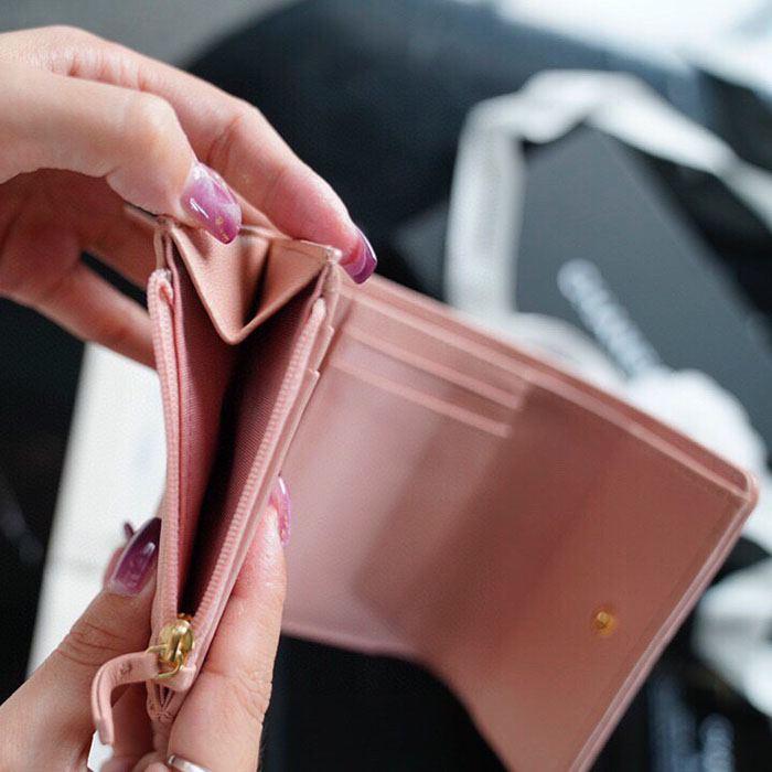 シャネル代引き  19 ミニ財布 三つ折り  フラップウォレット AP1789
