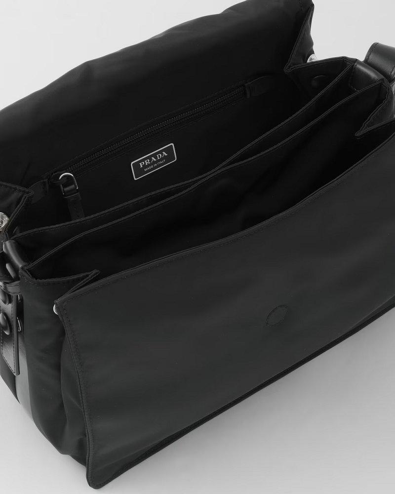 プラダ ミディアム パデッドRe-Nylon ショルダーバッグ 1BD255 1BD256