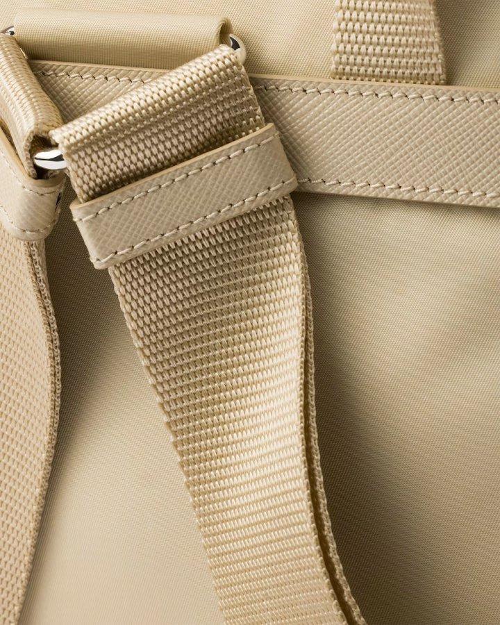 プラダ スモール Re-Nylon バックパック レディース 1BZ677_RV44