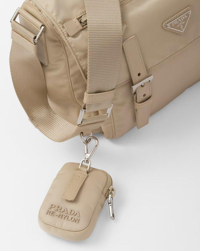 プラダ Re-Nylon ショルダーバッグ 1BD953_RV44