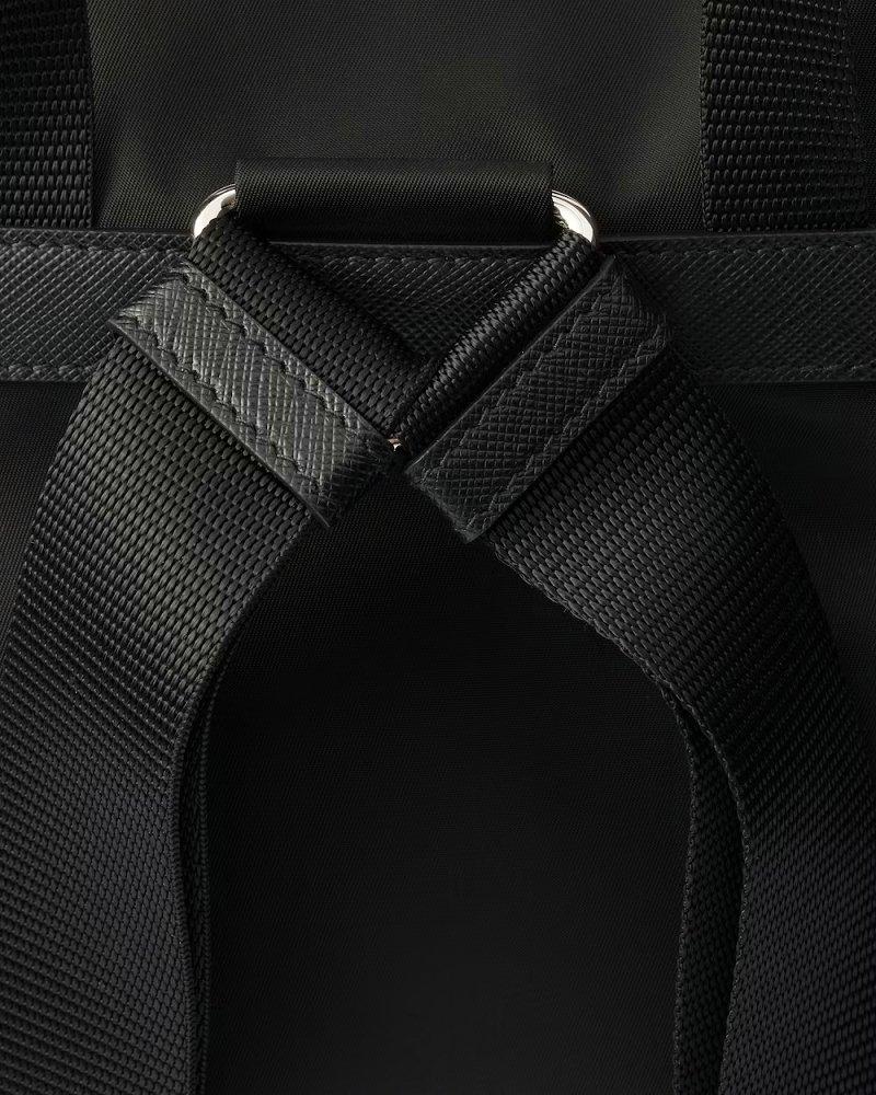プラダ ポーチ付 ミディアム Re-Nylon バックパック リュックサック 1BZ811_RV44