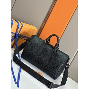 ルイヴィトン キーポルバンドリエール35 モノグラムトリヨン レザー ブラック M22765