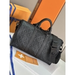 ルイヴィトン キーポルバンドリエール35 モノグラムトリヨン レザー ブラック M22765