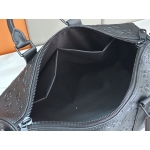 ルイヴィトン キーポルバンドリエール35 モノグラムトリヨン レザー ブラック M22765