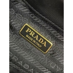 プラダ バケットバッグ Re-Edition 1978 Re-Nylon リナイロン 1BE067 WOP RV44 レディース