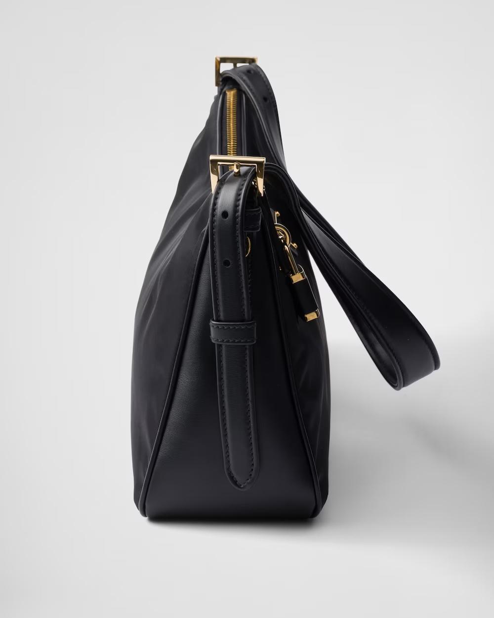 プラダ エメ パドロック付 ラージ Re-Nylon xレザー ショルダーバッグ 1BC232_2C8Q