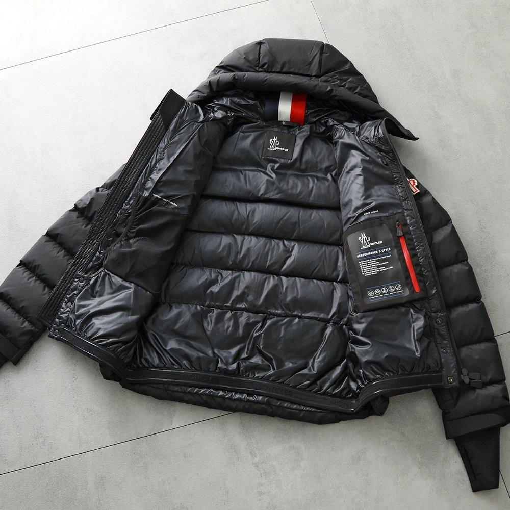 モンクレール グルノーブル ダウンジャケット CAMURAC JACKET メンズ ショート丈 フード付き1A50540 53864 999