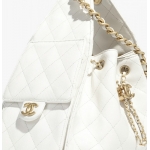 CHANEL 25 スモール ハンドバッグ AS5293-B20304-10601