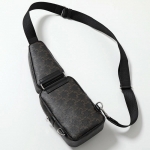 セリーヌ ボディバッグ Multi Pocket Bag マルチポケットバッグ メンズ 111632EU1.38SI