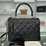 CHANEL マトラッセ トップハンドルバック ハンドバッグ A92236 B10674 94305