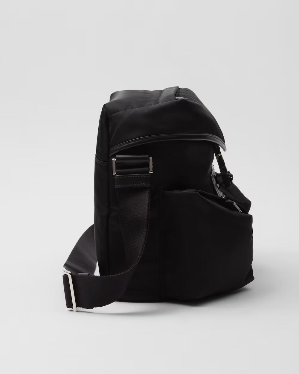 プラダ Re-Nylon xレザー ショルダーバッグ 2VD062_2DW3_F0002