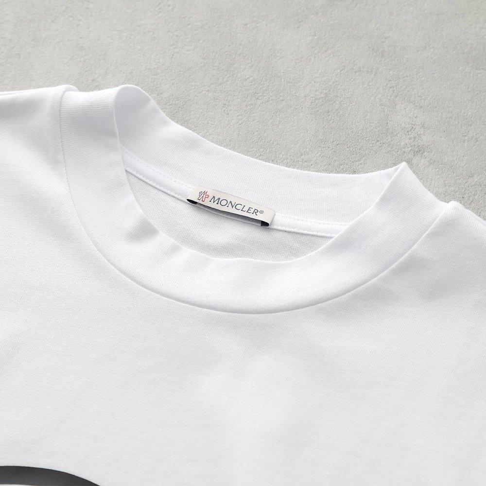 モンクレール 半袖 Tシャツ メンズ カットソー ロゴT ラバーアイコンパッチ クルーネック コットン 8C00029 8390T