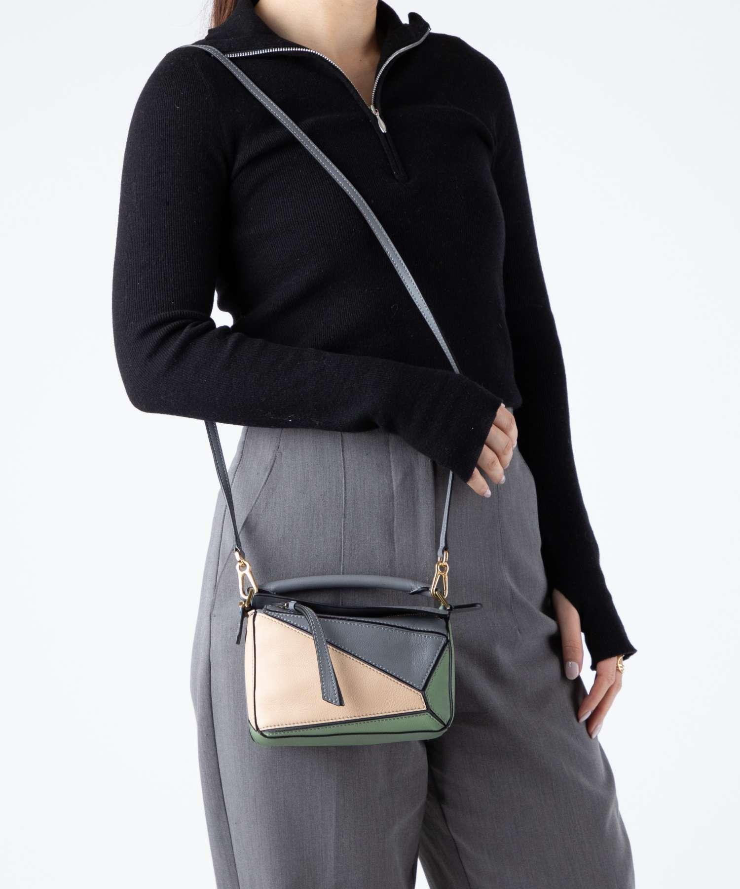 ロエベ代引き ショルダーバッグ PUZZLE MINI BAG クロスボディ パズル ミニ ハンドバッグ レディース A510U95X342828