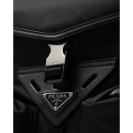 プラダ Re-Nylon xレザー ショルダーバッグ 2VD062_2DW3_F0002