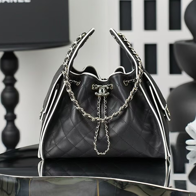 CHANEL後払い 25 スモール ハンドバッグ CCロゴ AS5293 B24123 U9622