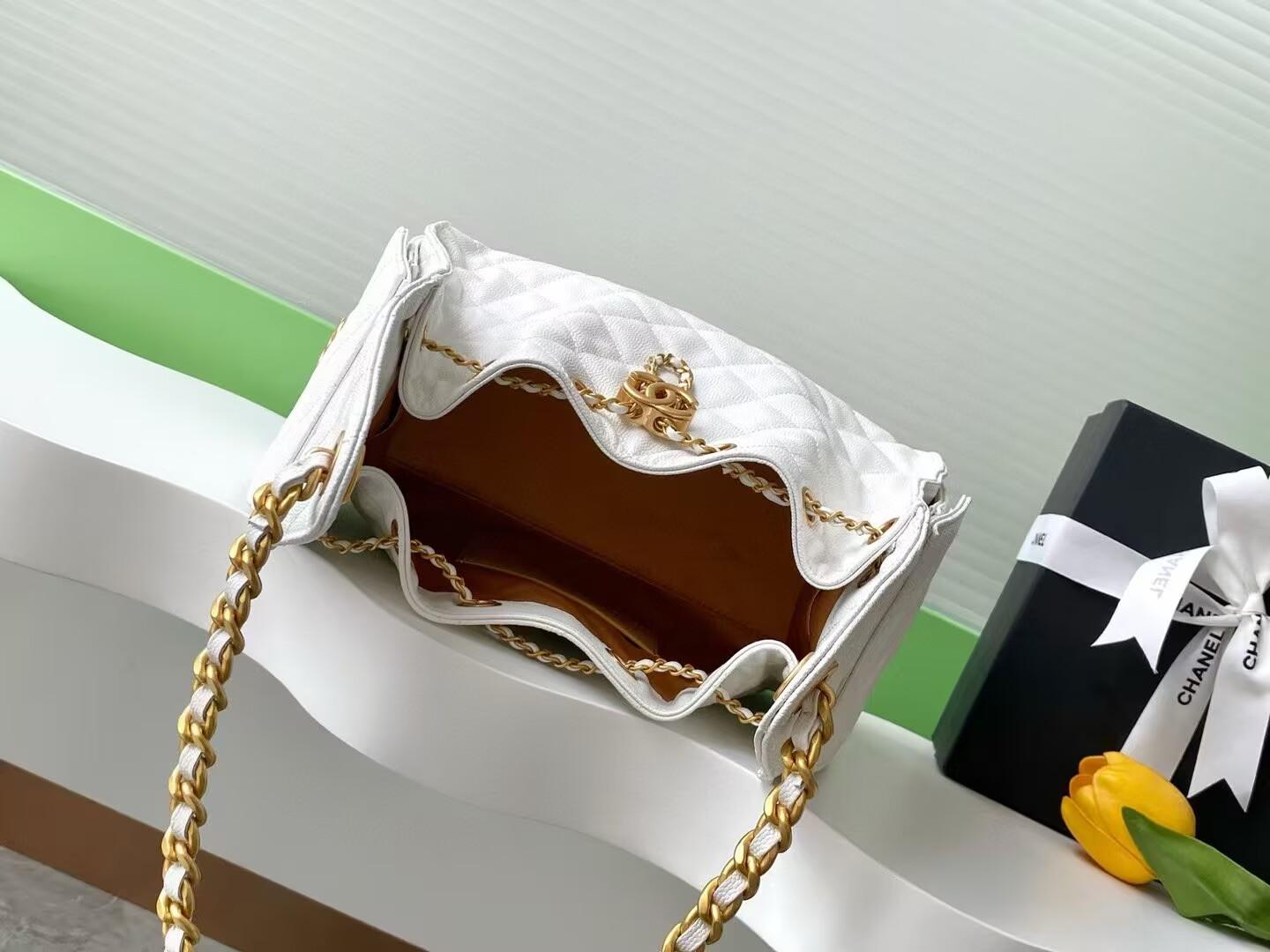 CHANEL スモールバッグ ホワイト チェーン 2WAY AS5293 B20304 10601