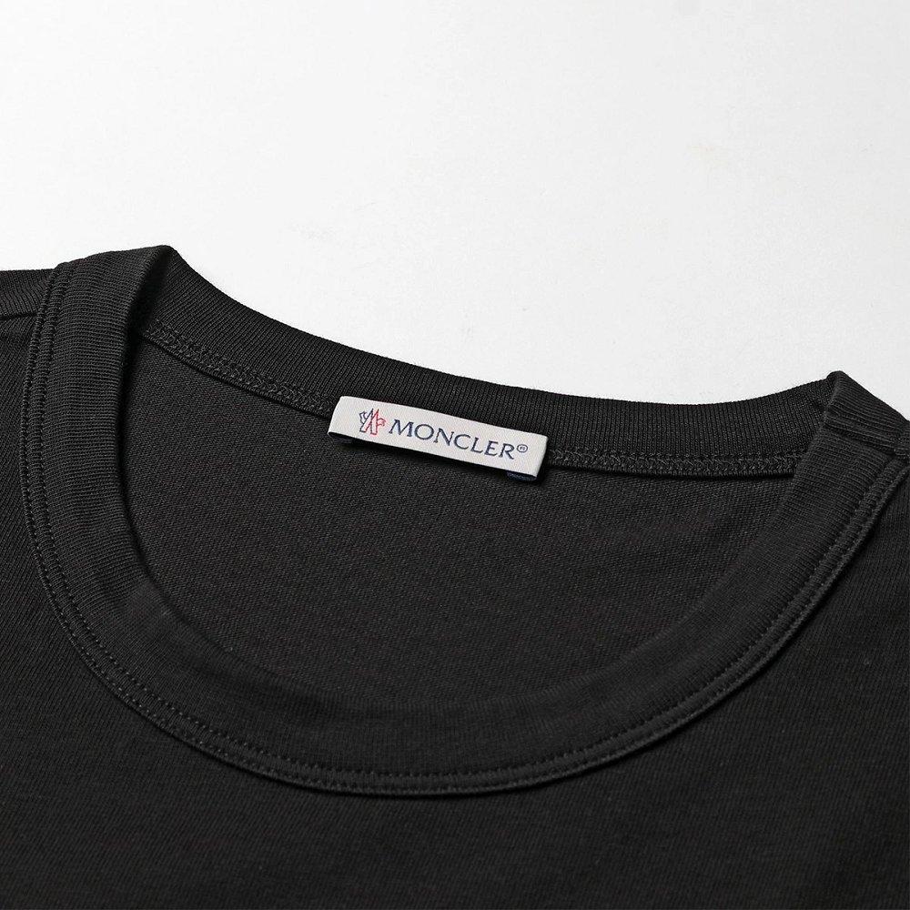 モンクレール 半袖Tシャツ メンズ クルーネック ロゴ刺繍 トリコロールカラー ペンキプリント加工 コットン 8C79310 8390T 999
