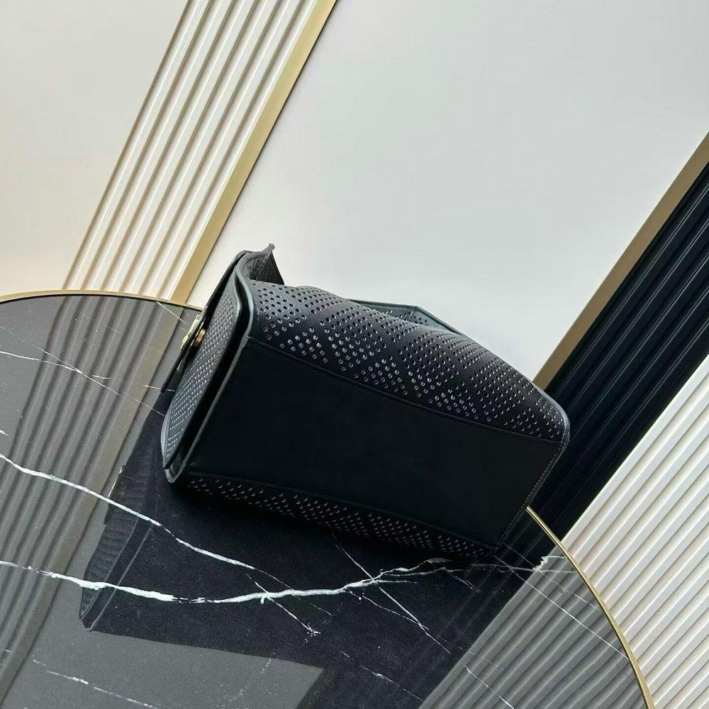 シャネル CHANEL25 スモール ハンドバッグ パンチング ブラック AS5293
