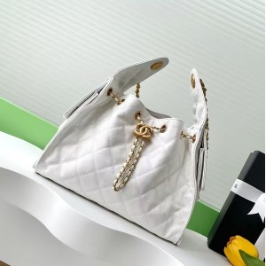 CHANEL スモールバッグ ホワイト チェーン 2WAY AS5293 B20304 10601