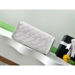 CHANEL スモールバッグ ホワイト チェーン 2WAY AS5293 B20304 10601