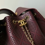 シャネル CHANEL25 スモール ハンドバッグ パンチング バーガンディ AS5293