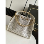 シャネル CHANEL25 スモール ハンドバッグ パンチング ホワイト AS5293