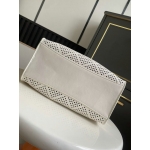 シャネル CHANEL25 スモール ハンドバッグ パンチング ホワイト AS5293