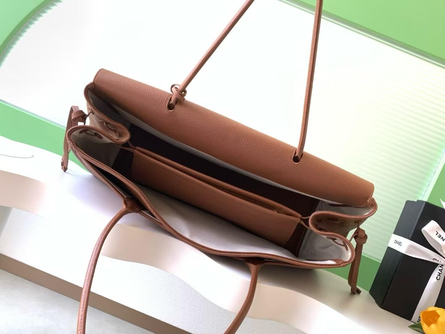 シャネル CC ラージショッピングバッグ AS6289 B24248 94307