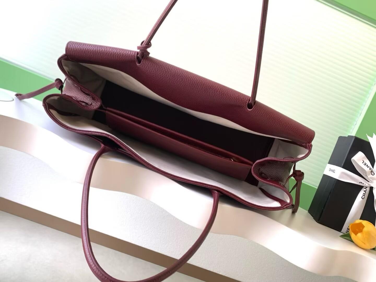 CHANEL CC ラージショッピングバッグ AS6289 B24248 94309