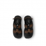 Louis Vuitton カメレオン 厚底サンダル 1AHOAH
