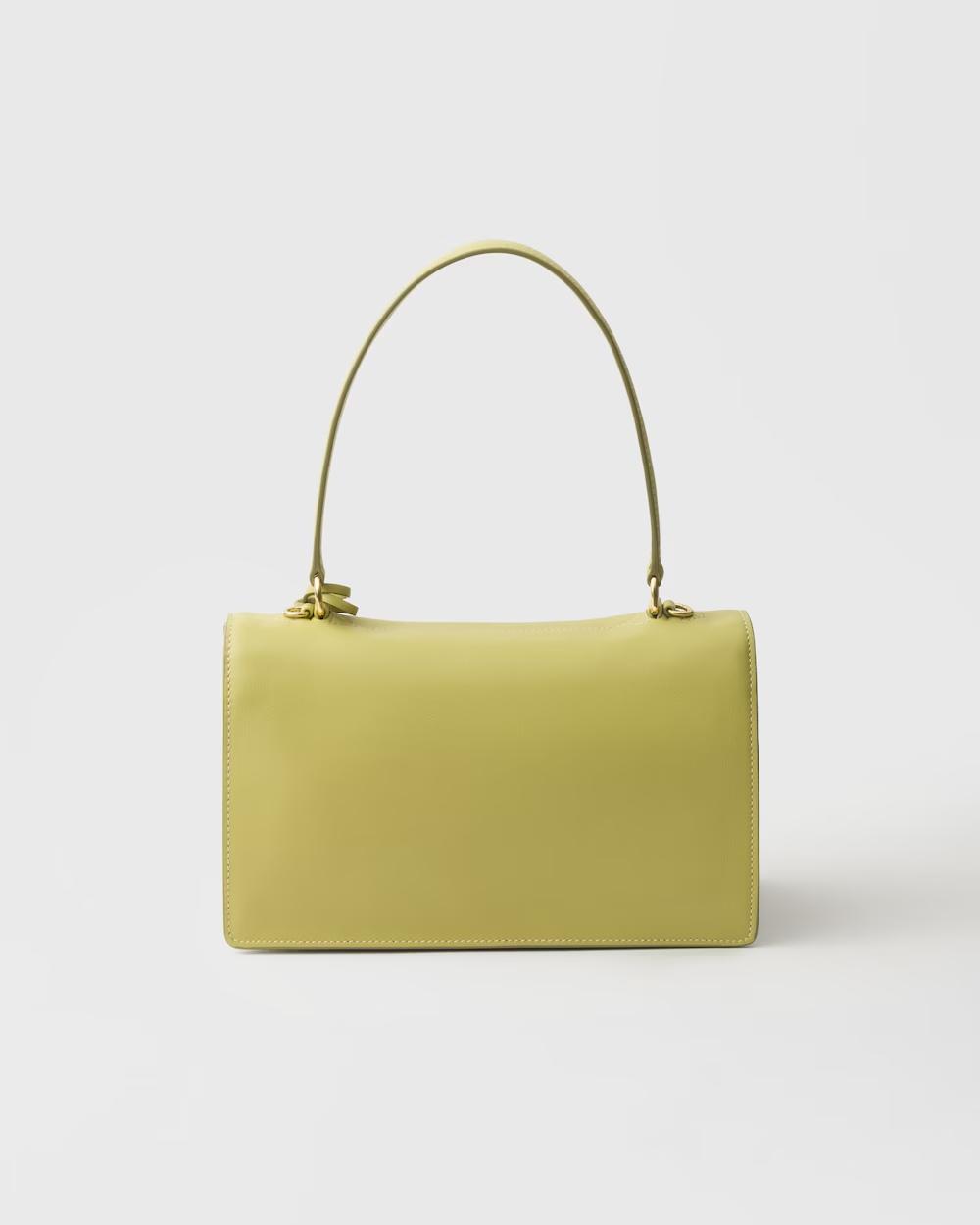  プラダ後払い ソフトサウンド ミディアム レザー ショルダーバッグ 1BN023_2CYS