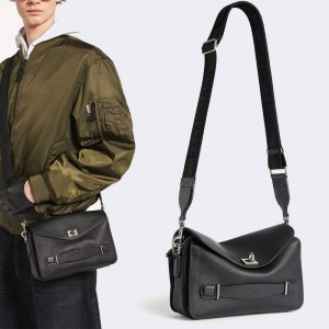 バレンシアガ メンズ LE 7 キューブ メッセンジャーバッグ スモール ショルダー 8730582ACLT1000