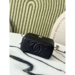 CHANEL ヴァニティバッグ トップハンドル ブラック AP2199