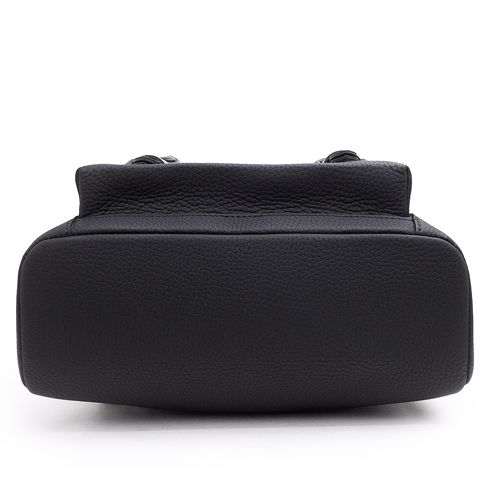 ルイ ヴィトン LOUIS VUITTON トリヨンレザー クリストファー スリムバックパック リュック デイパック ICチップ入り ブラック 黒 M58644