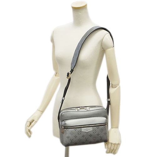 ルイヴィトン LOUIS VUITTON&nbsp; メンズ アウトドア・メッセンジャー シルバー ショルダーバッグ M30830
