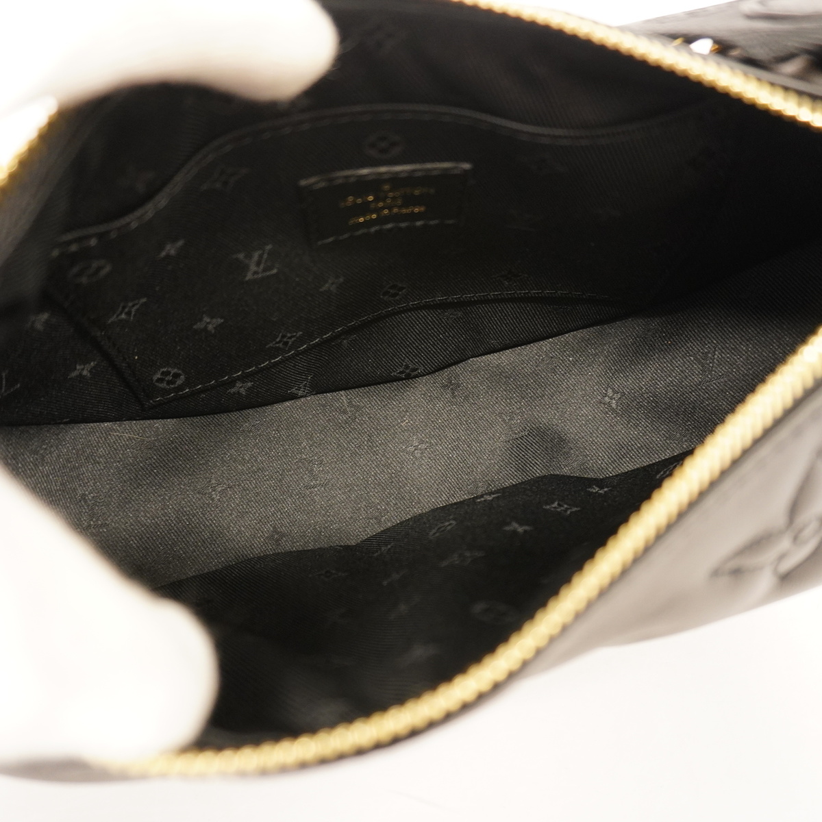 ルイヴィトン LOUIS VUITTON ショルダーバッグ オーバーザムーン M59799