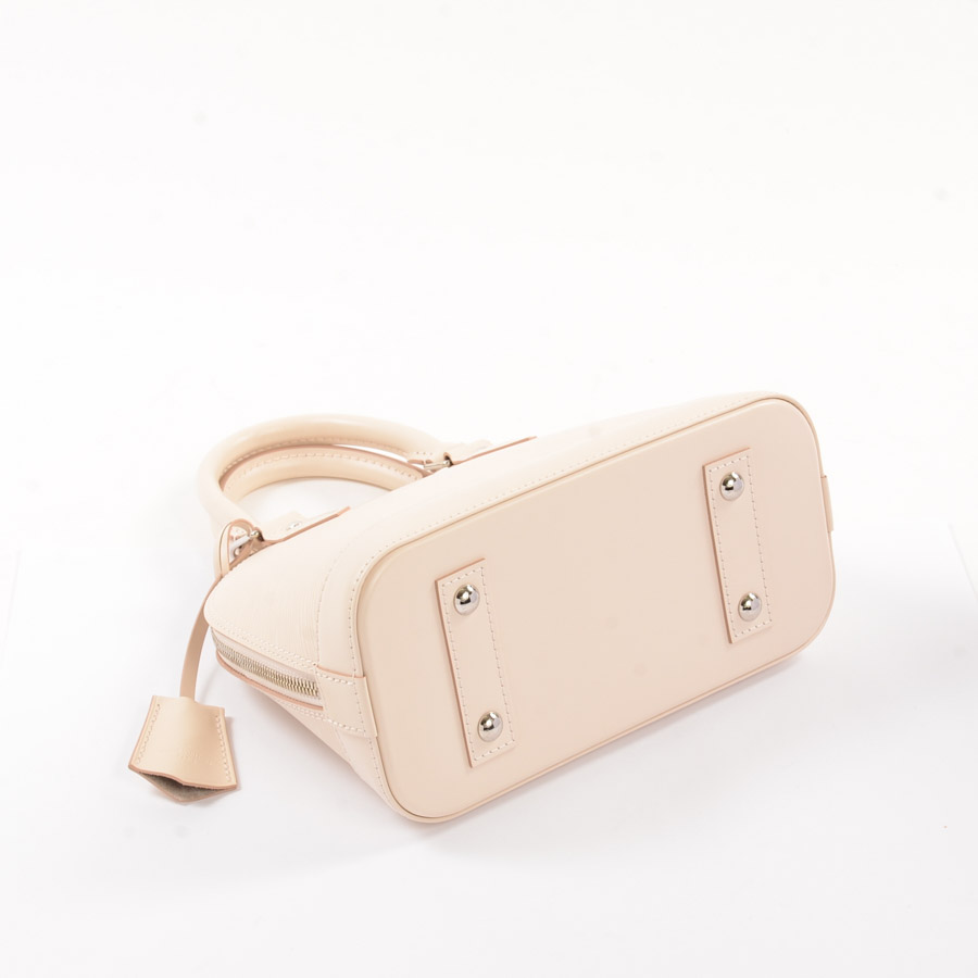 ルイヴィトン LOUIS VUITTON ハンドバッグ アルマBB エピ・レザー ショルダーバッグ M58706